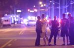 Disparando a hombres homosexuales en un club de Orlando, el asesino prometió lealtad al juego Disparando a gays en Estados Unidos